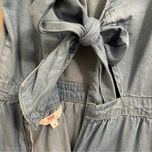 Levi’s denim dress with zipper and bow closure